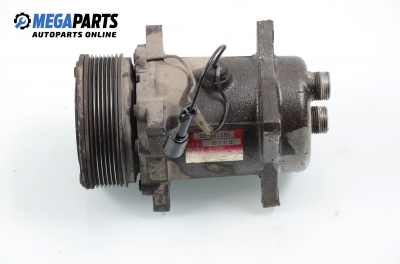 AC compressor for Volkswagen Golf III 1.6, 75 hp, 5 doors, 1995 № SS121DS1