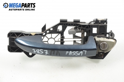 Outer handle for Volkswagen Passat (B6) 2.0 TDI, 140 hp, station wagon automatic, 2005, position: front - left