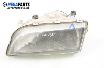Far pentru Volvo S40/V40 2.0, 140 cp, combi, 1997, poziție: stânga
