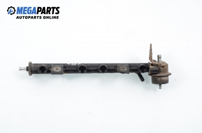 Fuel rail for Volkswagen Passat 1.8, 107 hp, sedan, 1988