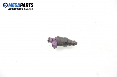 Gasoline fuel injector for Volvo S40/V40 1.8, 115 hp, station wagon, 1999
