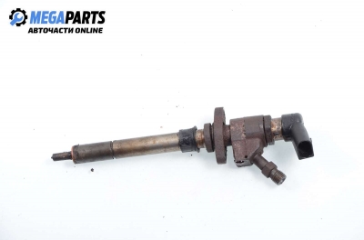 Diesel fuel injector for Volvo S40/V40 2.0 D, 136 hp, sedan, 2005