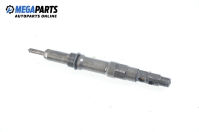 Diesel fuel injector for Ford Mondeo Mk III 2.0 TDCi, 130 hp, station wagon, 2002 № 2S70-9K546-AH