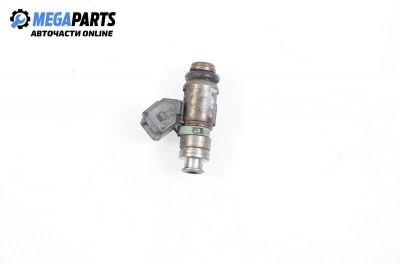 Gasoline fuel injector for Skoda Felicia (1998-2001) 1.6, station wagon