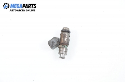 Gasoline fuel injector for Skoda Felicia 1.6, 75 hp, station wagon, 2000