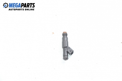 Gasoline fuel injector for Ford Mondeo Mk II 1.8, 115 hp, sedan, 2000