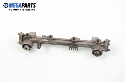 Fuel rail for Mercedes-Benz C-Class 202 (W/S) 1.8, 122 hp, sedan, 1995