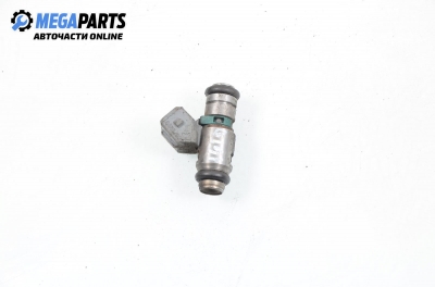 Gasoline fuel injector for Volkswagen Golf III 1.6, 75 hp, 1995