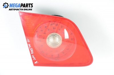 Inner tail light for Volkswagen Phaeton 3.2, 241 hp automatic, 2003, position: left