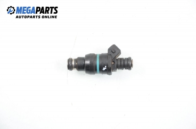 Gasoline fuel injector for BMW 3 (E36) 1.8, 113 hp, sedan, 1992