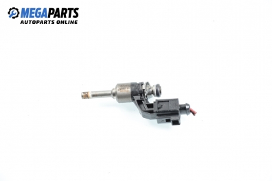 Gasoline fuel injector for Volkswagen Golf VI 1.4 TSI, 122 hp, 3 doors, 2009