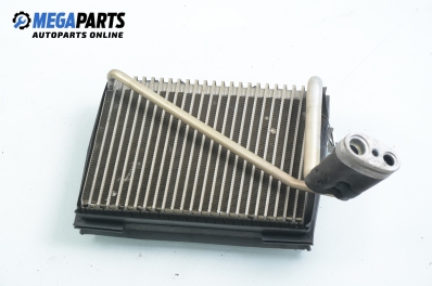 Radiator interior aer condiționat pentru Volkswagen Passat (B5; B5.5) 1.8, 125 cp, combi automat, 1997