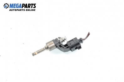 Gasoline fuel injector for Volkswagen Golf VI 1.4 TSI, 122 hp, 3 doors, 2009