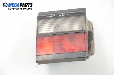 Innere bremsleuchte für Volkswagen Passat (B3) 1.8, 90 hp, sedan, 1991, position: links