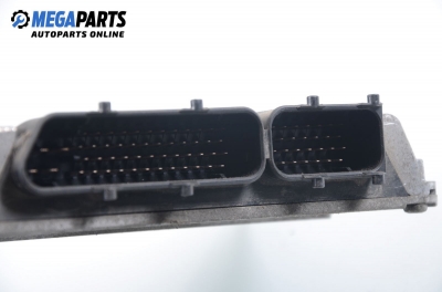 ECU mit zündschlüssel für Volkswagen Golf IV 1.6, 100 hp, 5 türen, 2000 № 06A 906 019 BQ