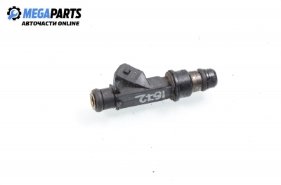 Gasoline fuel injector for Opel Astra G 1.4, 90 hp, sedan, 2004