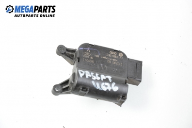 Antriebsmotor klappe heizung für Volkswagen Passat (B6) 2.0 TDI, 140 hp, combi, 2006 № Bosch 0 132 801 363