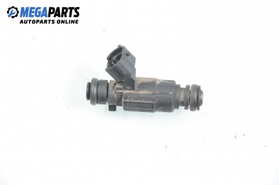 Gasoline fuel injector for Hyundai Coupe 1.6 16V, 105 hp, 2002 № 35310-22600