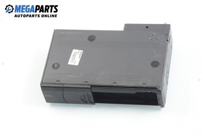 Magazie CD pentru BMW X5 (E53) 4.4, 320 cp automat, 2004