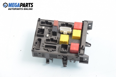Fuse box for Renault Espace IV 3.0 dCi, 177 hp automatic, 2003