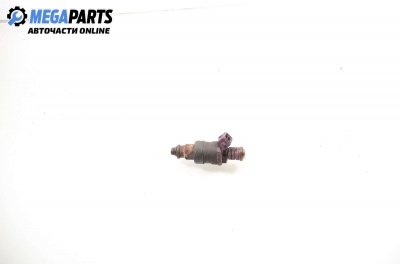 Gasoline fuel injector for Volvo S40/V40 1.8, 115 hp, station wagon, 1996