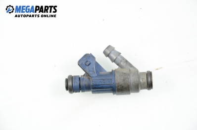 Gasoline fuel injector for Volkswagen Bora 2.0, 115 hp, sedan, 1999 № 06A906031C