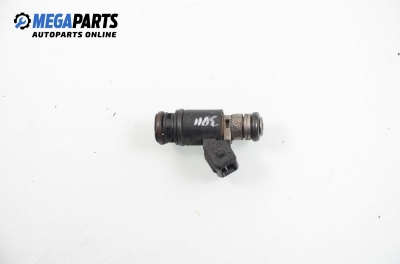 Gasoline fuel injector for Volkswagen Golf IV 2.3 V5, 150 hp, 1998