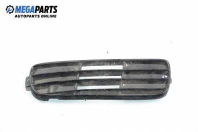 Bumper grill for Audi 80 (B4) 2.0, 90 hp, sedan, 1993