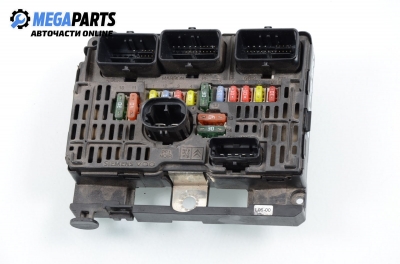 Fuse box for Peugeot 307 1.6 HDI, 109 hp, hatchback, 5 doors, 2006