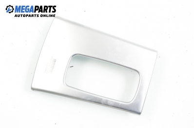 Plastic interior pentru Jeep Cherokee (KJ) 3.7 4x4, 204 cp automat, 2001