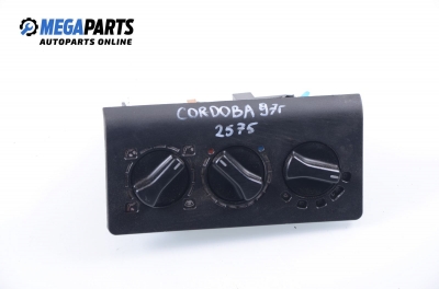 Panel heating for Seat Cordoba 1.4, 60 hp, sedan, 1997