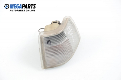 Semnalizator pentru Volvo 850 2.0, 126 cp, combi, 1995, poziție: stânga