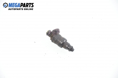 Gasoline fuel injector for Opel Omega B 2.0 16V, 136 hp, sedan, 1994