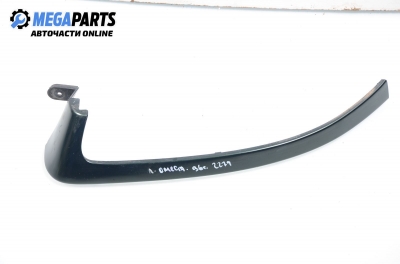 Material profilat far, inferior pentru Opel Omega B 2.0 16V, 136 cp, combi, 1996, poziție: stânga