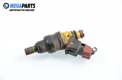 Gasoline fuel injector for Mitsubishi Space Wagon 1.8 4WD, 122 hp, 1992