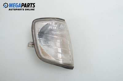 Blinklicht für Mercedes-Benz 124 (W/S/C/A/V) 2.2, 150 hp, sedan automatik, 1995, position: rechts