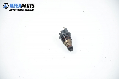 Gasoline fuel injector for Volkswagen Passat (B4) (1993-1996) 2.0, station wagon