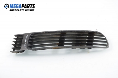 Bumper grill for Volkswagen Passat 1.8, 125 hp, station wagon, 1998, position: right