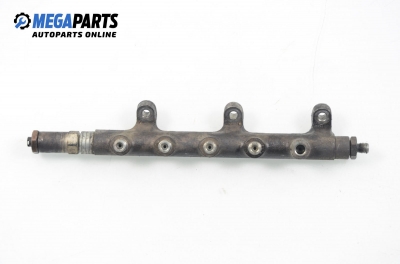 Fuel rail for Renault Laguna 2.2 dCi, 150 hp, station wagon, 2003