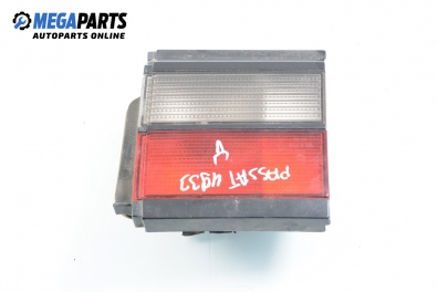 Innere bremsleuchte für Volkswagen Passat (B3) 1.8, 90 hp, sedan, 1992, position: rechts
