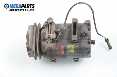 AC compressor for Audi 80 (B4) 1.6, 101 hp, station wagon, 1995 № 4A0 260 805 AE