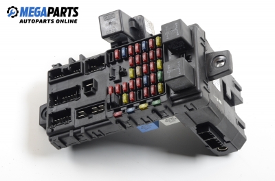 Fuse box for Hyundai Santa Fe 2.4 16V 4x4, 146 hp, 2001
