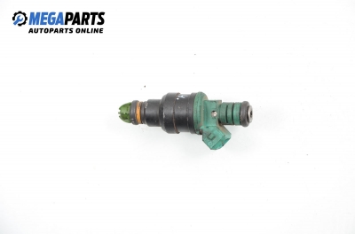 Gasoline fuel injector for BMW 5 (E34) 2.5 24V, 192 hp, sedan automatic, 1992