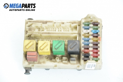 Sicherungskasten for Ford Mondeo Mk II 1.8 TD, 90 hp, combi, 1997