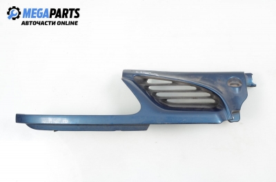 Grill for Renault Megane Scenic (1996-2003) 1.6, minivan, position: front - right
