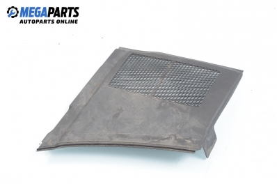 Capac sub ștergătoare for Audi A4 (B7) 2.0 TDI, 140 hp, combi, 2004, position: dreapta