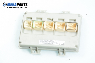 Comfort module for Chrysler Grand Voyager 2.5 CRD, 141 hp, 2001 № P04727074AD
