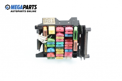 Fuse box for Opel Omega B 2.0 16V, 136 hp, sedan automatic, 1996