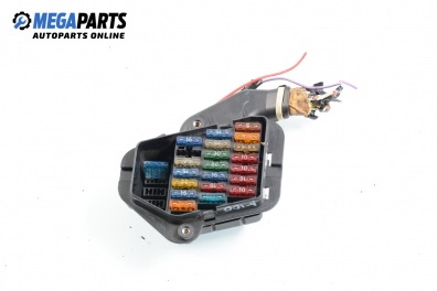 Fuse box for Audi 100 (C4) 2.3 Quattro, 134 hp, station wagon, 1991