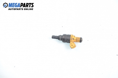 Gasoline fuel injector for Kia Rio 1.5 16V, 98 hp, station wagon, 2003